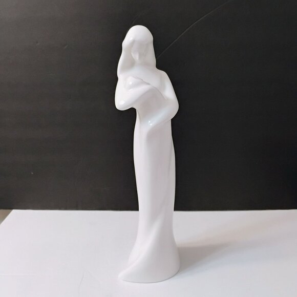 Royal Doulton Mother & Child Porcelain Figurine, Baby Family White Images 11.5"